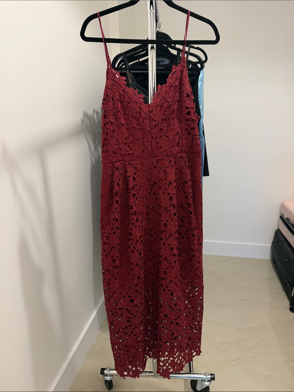 Astr Burgundy Floral Lace Spaghetti Strap Midi Dress